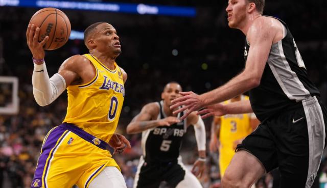 kaiyun-牺牲与无私 康利助推爵士能给韦少带来什么启发？