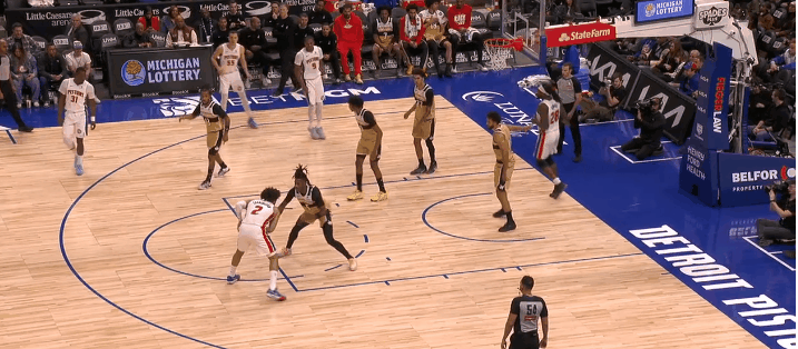 活塞输奇才：坎宁安队友们的容错率？